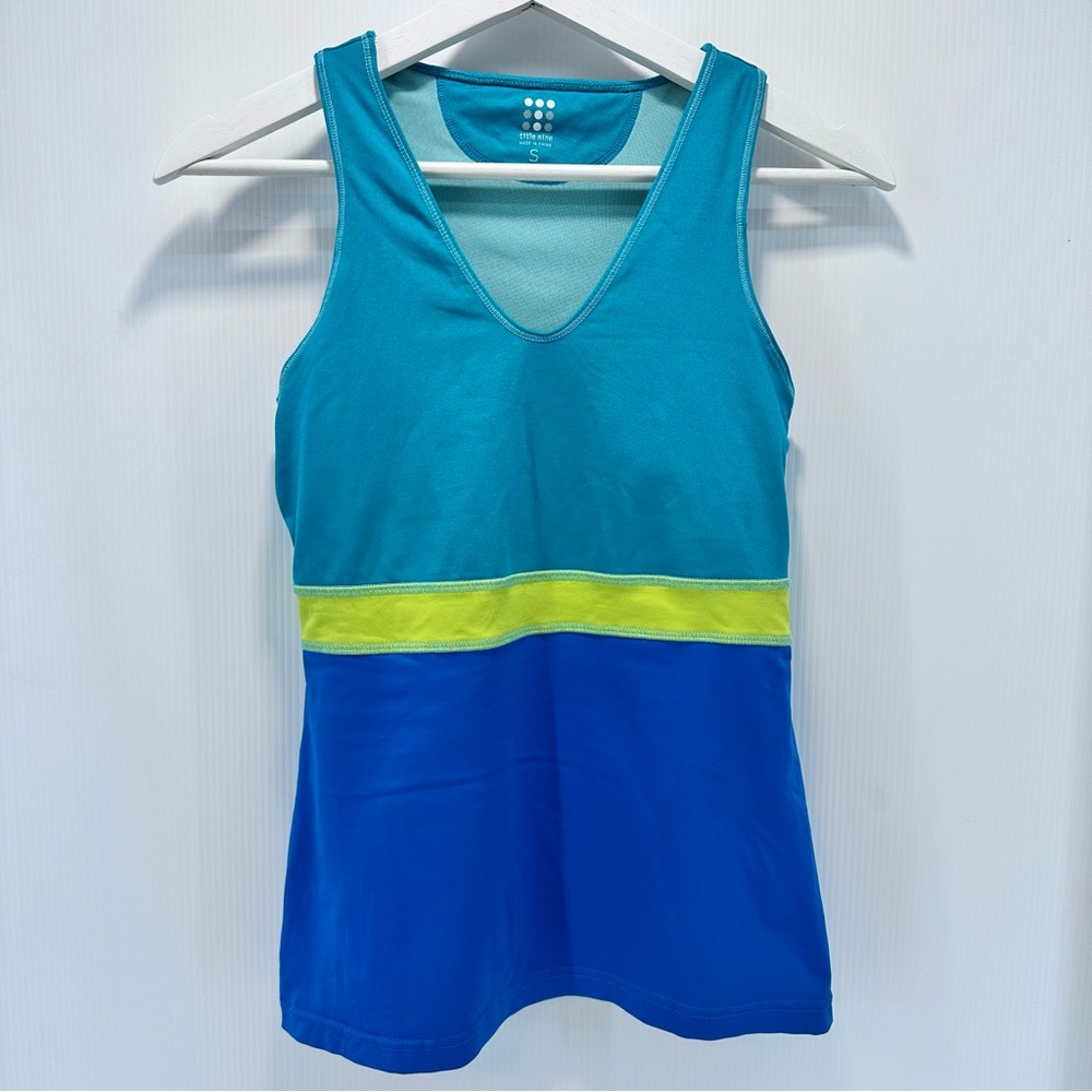 2/$20 Title nine color block athletic golf tank top shirt‎ shelf bra Women Small